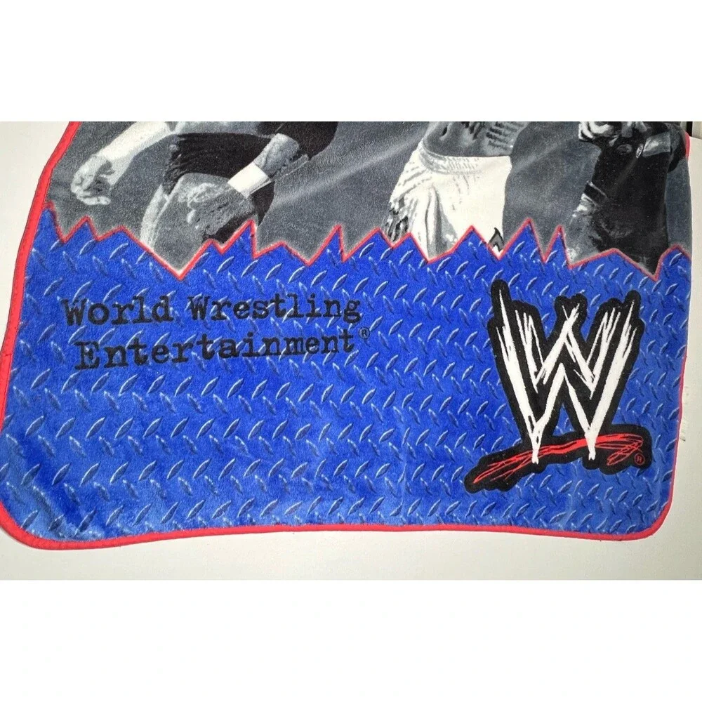 WWE Wrestling Brawl Throw Blanket - John Cena, Triple H, Rey Mysterio 2007 VTG